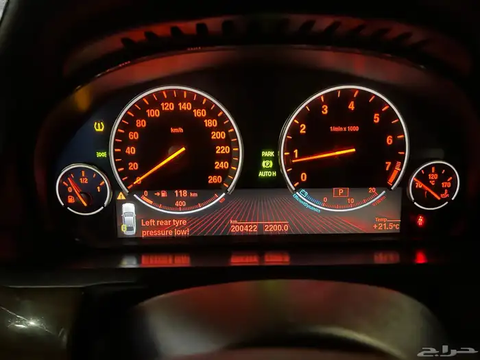 بي ام دبليو موديل 2010 8