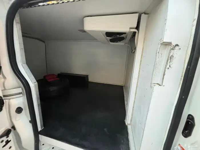 تايوتا باص هايس 2021 ديزل فان ثلاجه ثيرمو كينق مروحتين 13