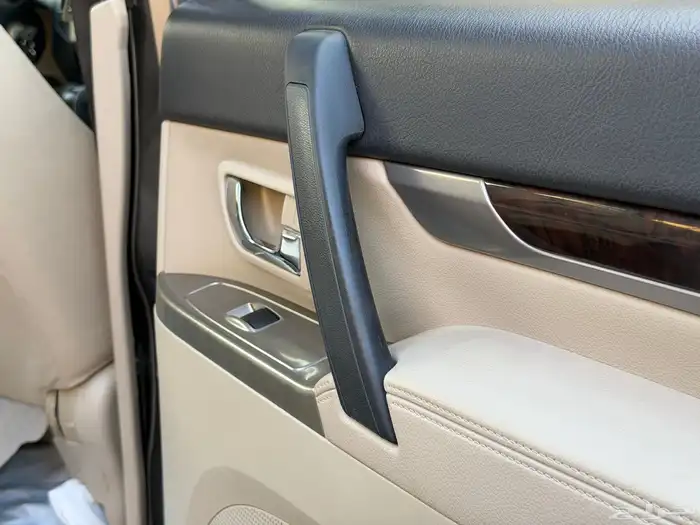 ميتسوبيشي باجيرو موديل 2020 30