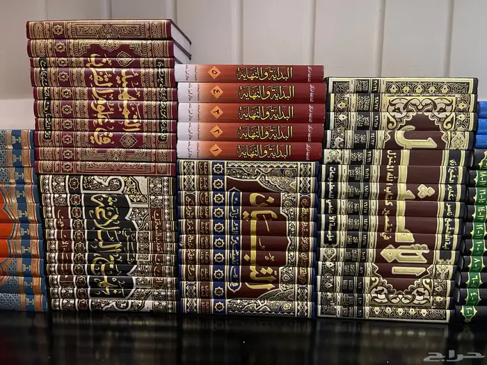 للبيع مكتبة كتب متنوعة بحالة ممتازة (جملة) 3