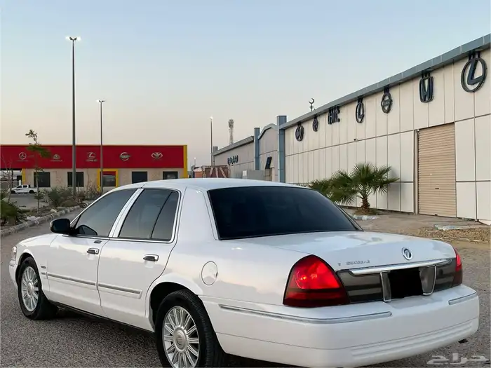 فورد ماركيز2009 3