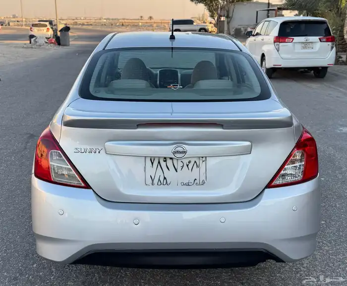 نيسان صني 2017 اوتوماتيك نظيفه جدا 2