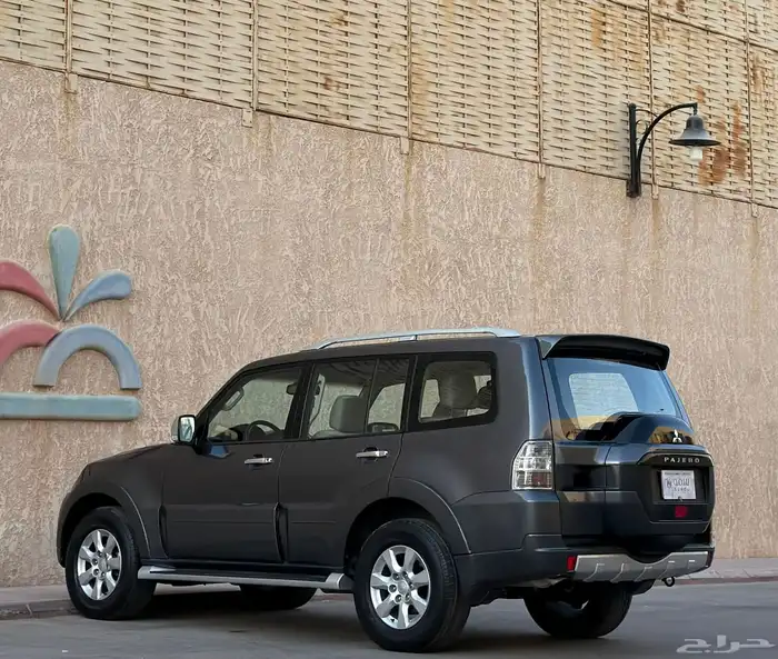 ميتسوبيشي باجيرو موديل 2020 9