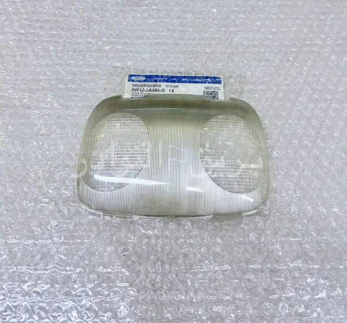 غطاء لمبه سقف فورد كراون فكتوريا 2011 0