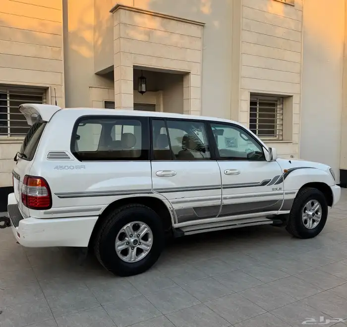 للبيع لاندكروزر 2006 GXR تماتيك 9