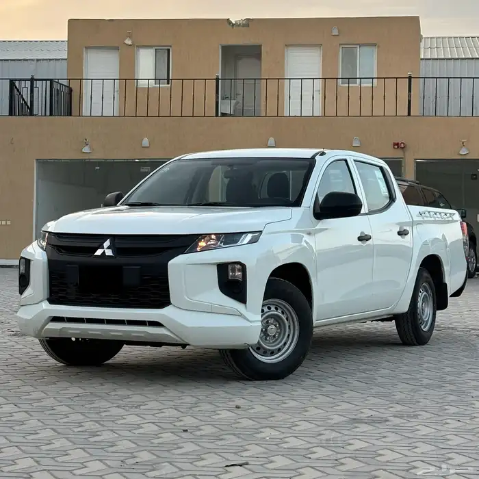 ميتسوبيشي 2023 L200 ديزل غمارتين بدي وكاله ممشى 98 الف 0