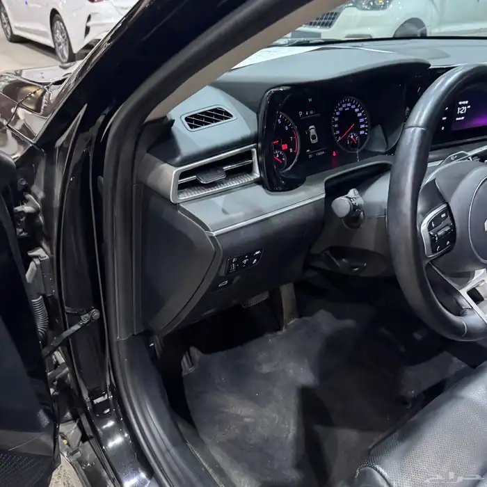 كي 5 2022 رادار ب 63 الف مسجل جاهز . 8