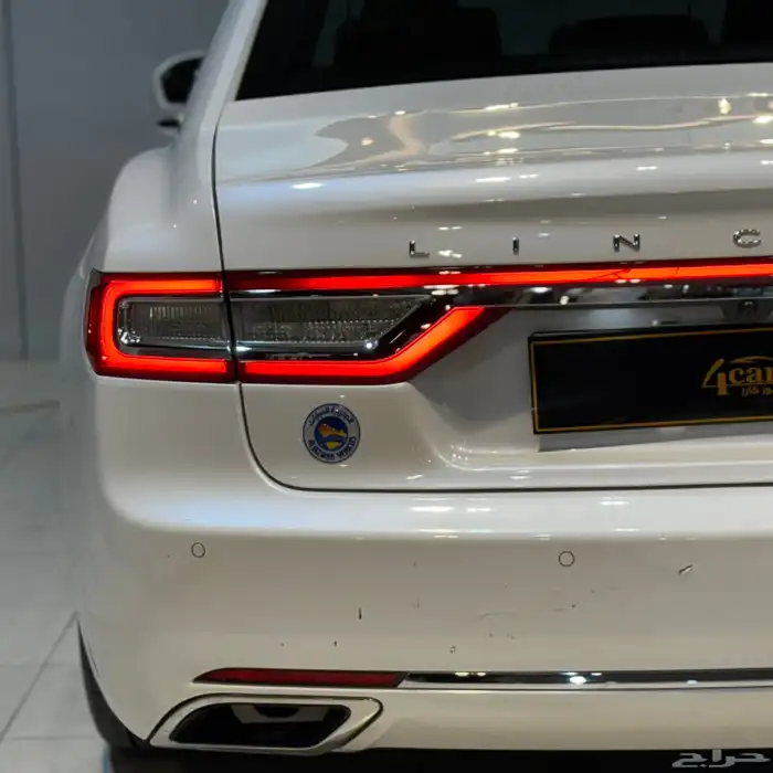 لينكولن كونتيننتال 2017 (( بحالة ممتازة )) 30