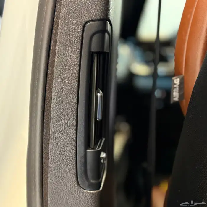 لينكولن كونتيننتال 2017 (( بحالة ممتازة )) 22