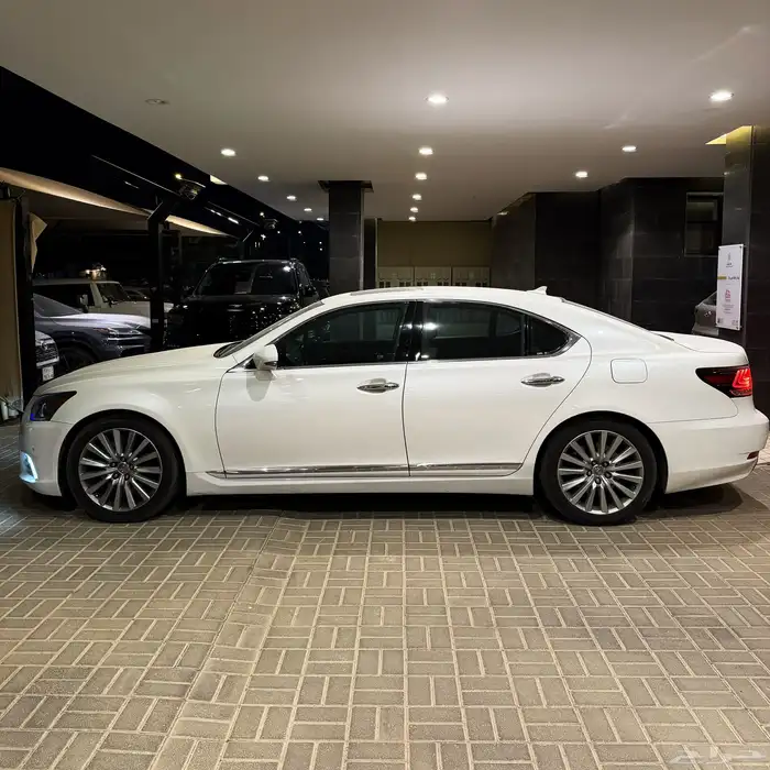 لكزس LS460 ( تم البيع ) 6