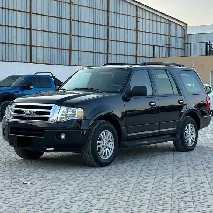 فورد اكسبديشن 2010 قصير سعودي نص فل XLT بدون دبل 2