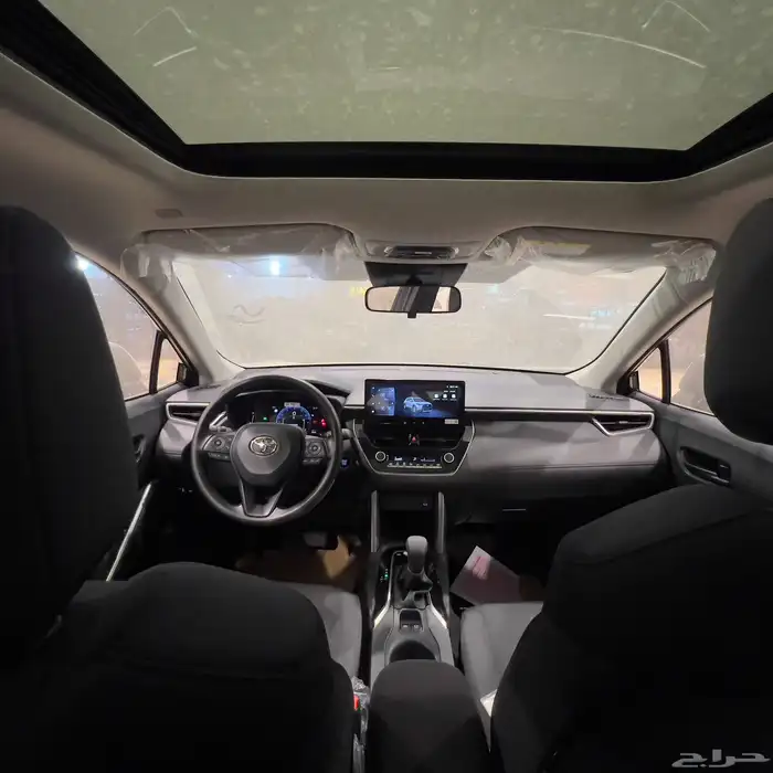 تويوتا كورولا كروس 2025 نص فل ( اصفار) 9