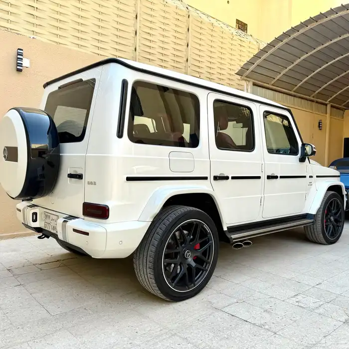 جي كلاس 2021 فل كامل G63 ابيض داخلي احمر 6