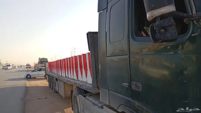 نيوجرسي حواجز خرسانية سفتي مصدات قواعد انارة 5