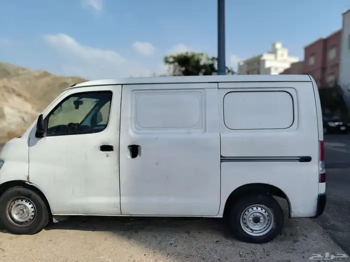 ديهاتسو فان 2012 2