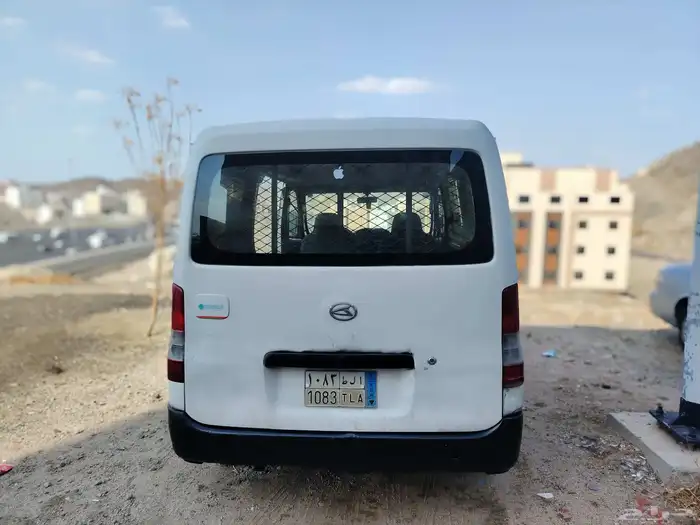 ديهاتسو فان 2012 5