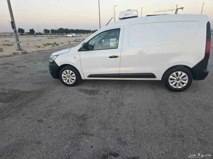 رينو دوكر 2023اكسبرس ثلاجة 6