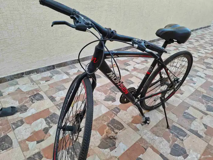 سيكل ريضي نضيف مقس 26 بس مفقوع الكفر الخلفي 0