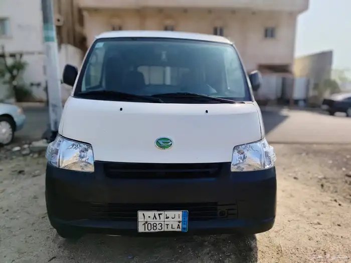 ديهاتسو فان 2012 0