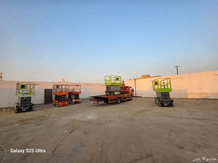 سيزرلفت 12متر للايجار سيزرلفت 10متر للايجار رافعه مقصيه 8متر 5