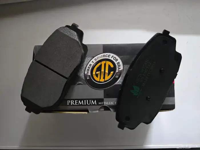 للبيع فحمات سيارة جاك النوع GS8 0