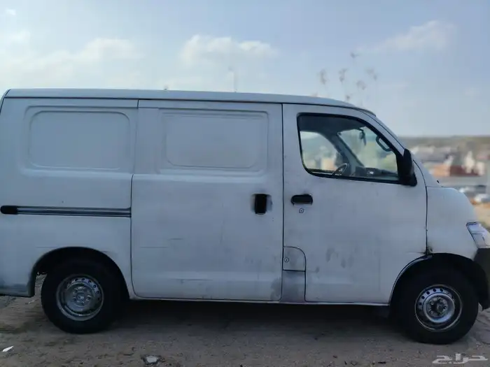 ديهاتسو فان 2012 7