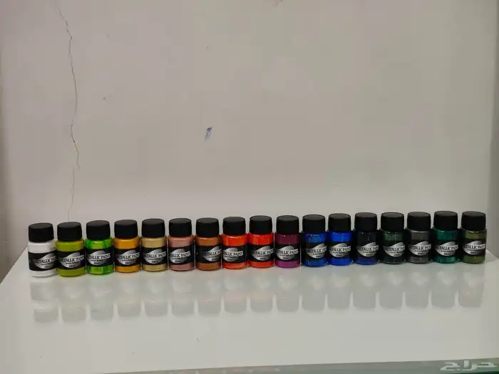 الوان معدنية جديدة غير متسعملة 0