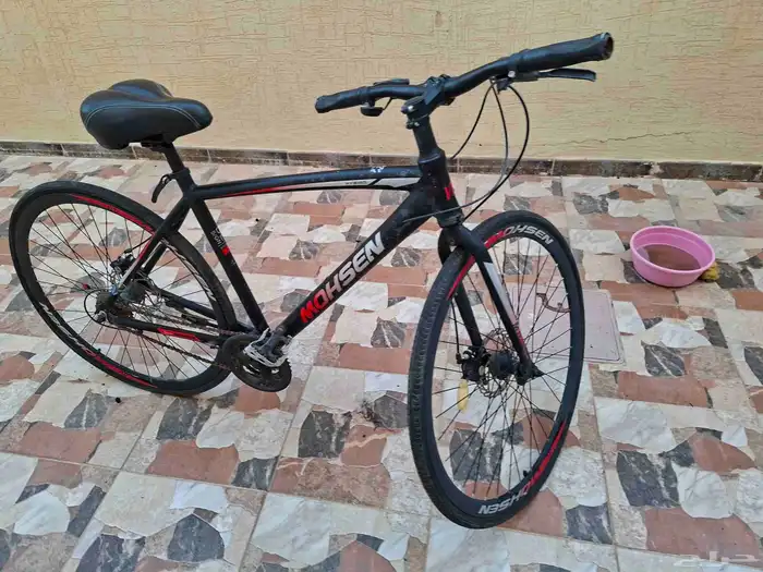 سيكل ريضي نضيف مقس 26 بس مفقوع الكفر الخلفي 2