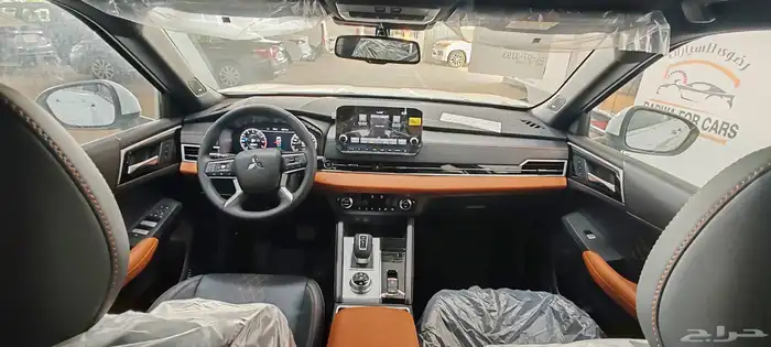 ميتسوبيشي اوتلاندر بريميوم 2025 13