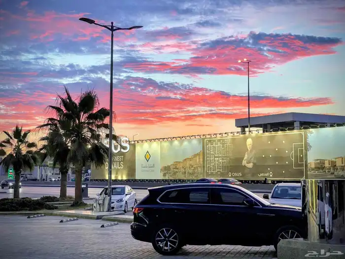 جيب طوارق فولكس واجن أسود R-line 2022 فل كامل 24