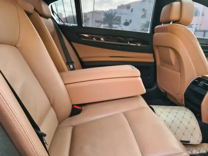 bmw 730 Li 2013 ممشى قليل 16