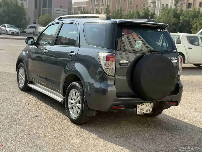 دايهاتسو تيريوس 2013Daihatsu Terios 3
