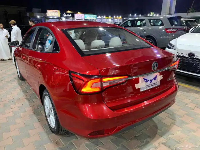 ام جي 5 2023 نص فل متاح تقسيط 7