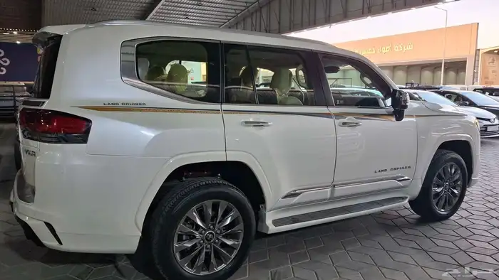 تويوتا في اكس ار 2023 5