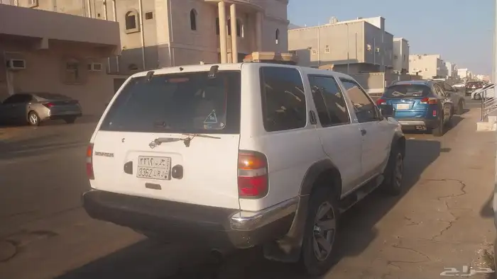 جيب نيسان بافندر 2