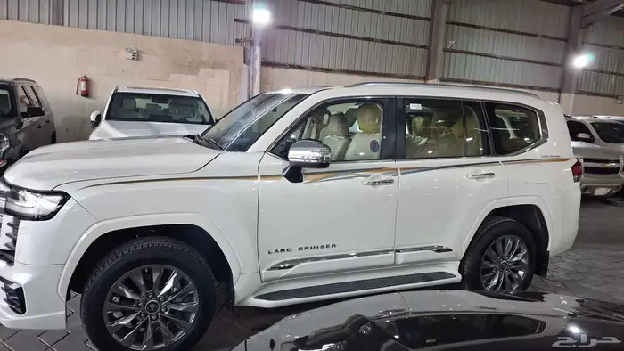 تويوتا في اكس ار 2023 3