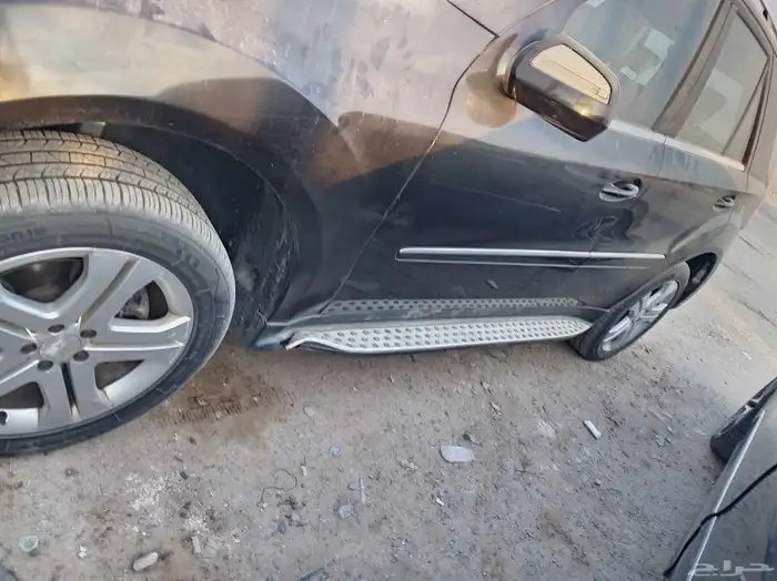 يوجد لدينا جميع انواع قطع غيار مرسيدس تشليح 5