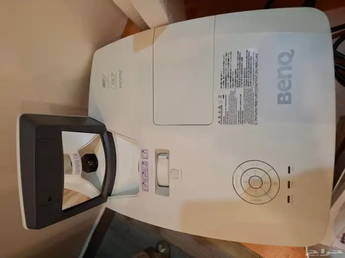 بروجكتر للبيع BenQ جديد بكرتونه موديل Mw855ust 1