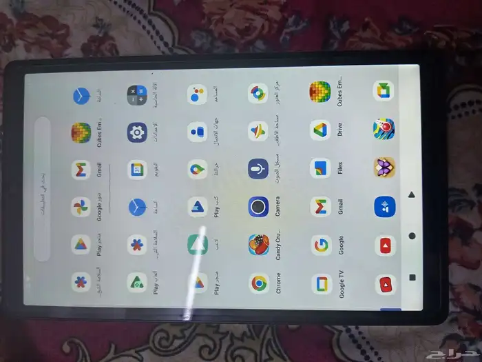 تاب شبيه جديد 9بوصه نضيف السعر 200اخر شي لو تبغا بي 200 ارسل 1