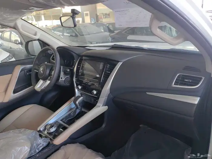 ميتسوبيشي مونتيرو سبورت موديل 2025 5