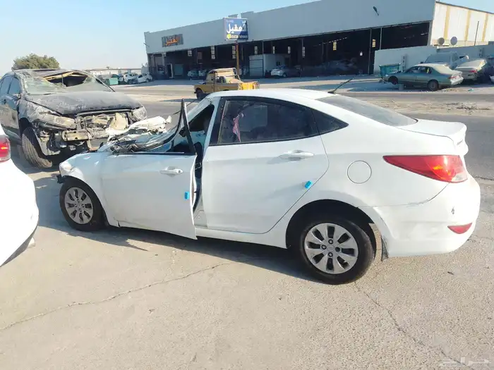 اكسنت 2017 تشليح قطع غيار 3