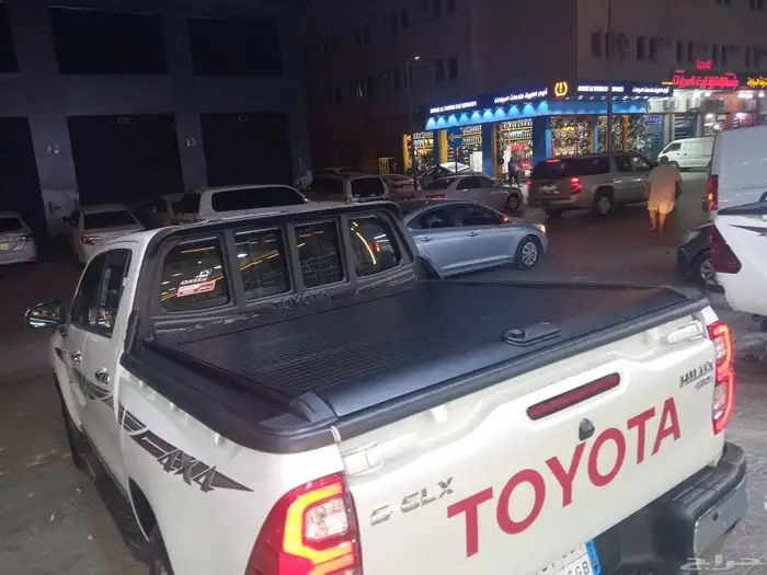 غطاء حوض سحاب هيلوكس غمارتين 2025 7