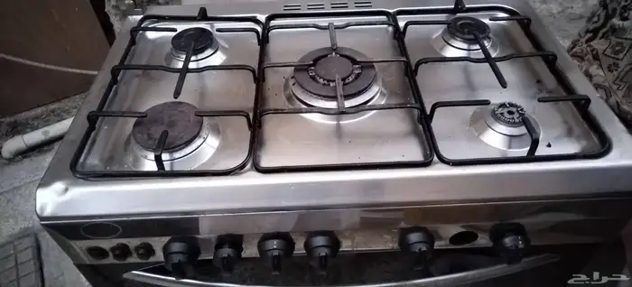 ثلاجه هيتاشي 19 قدم وبوتاجاز 50   80 7