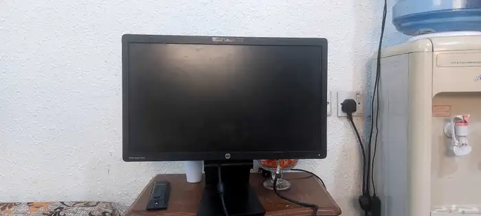 شاشة كمبيوتر اتش بي 1