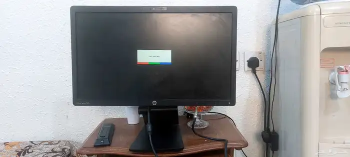 شاشة كمبيوتر اتش بي 0