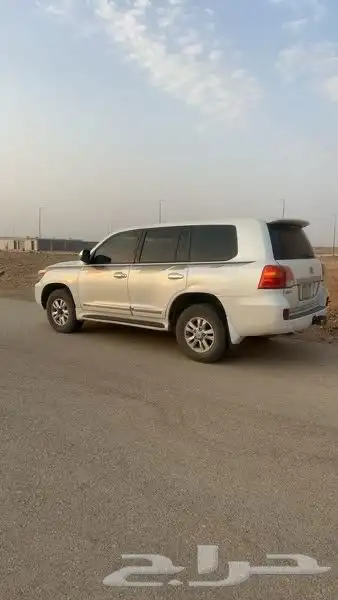 جيكسار للبيع 1