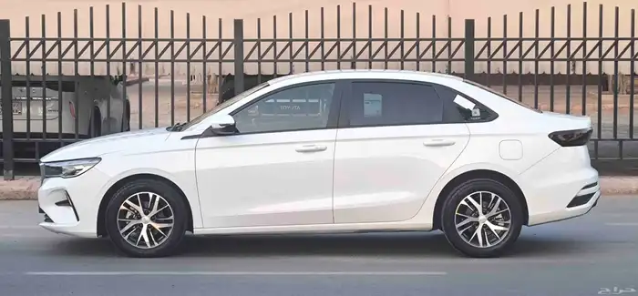 جيلي امجراند موديل 2023 8