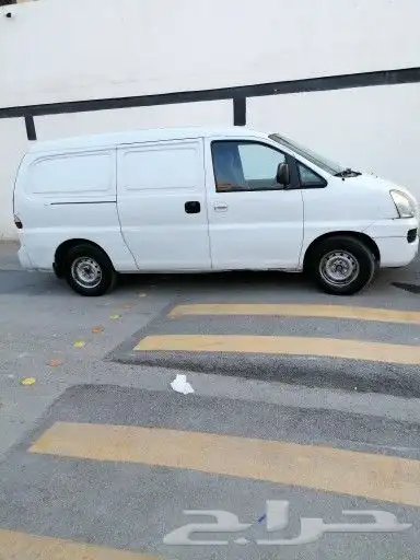 إيجار شهري1500  اتش وان موديل 2007م لون ابيض بنزين 0