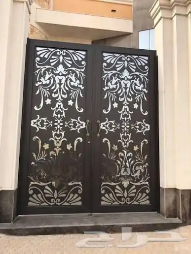 شركة الاولى لجيمع مشغولات الاستنلس ستيل والحداده والدكت 18