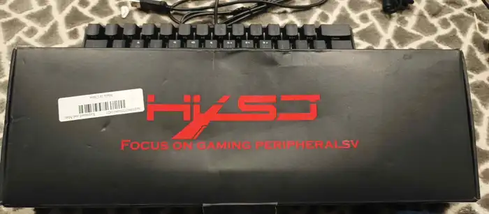 كيبورد مع ماوس جديد ما ستخدم يوجد إضات فخمه سريع الستجابه 1